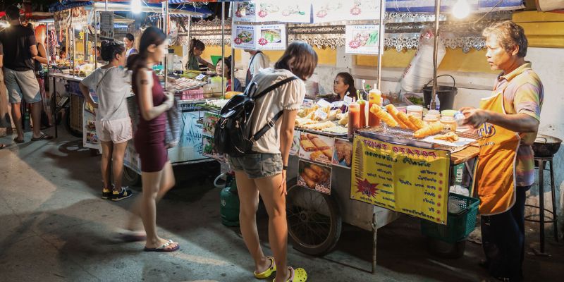 Visit Chiang Mai night markets